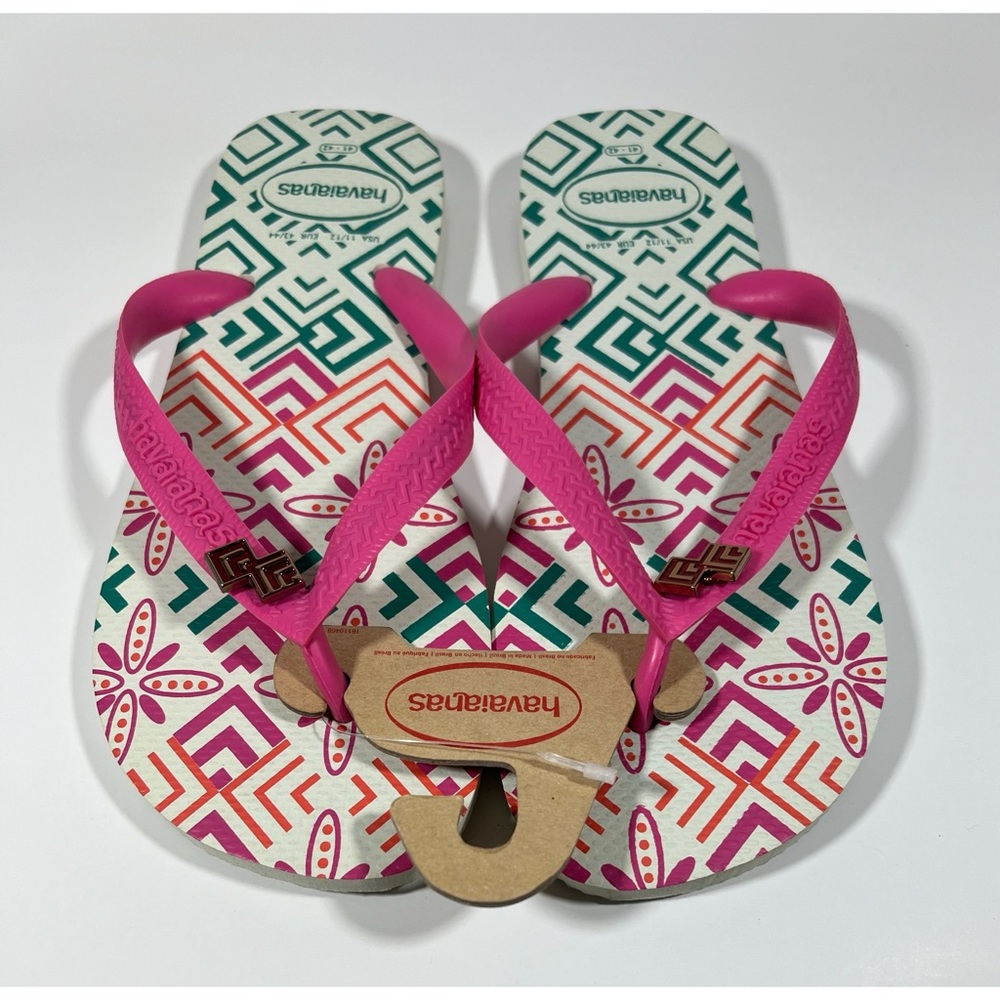 NWT HAVAIANAS flip flops